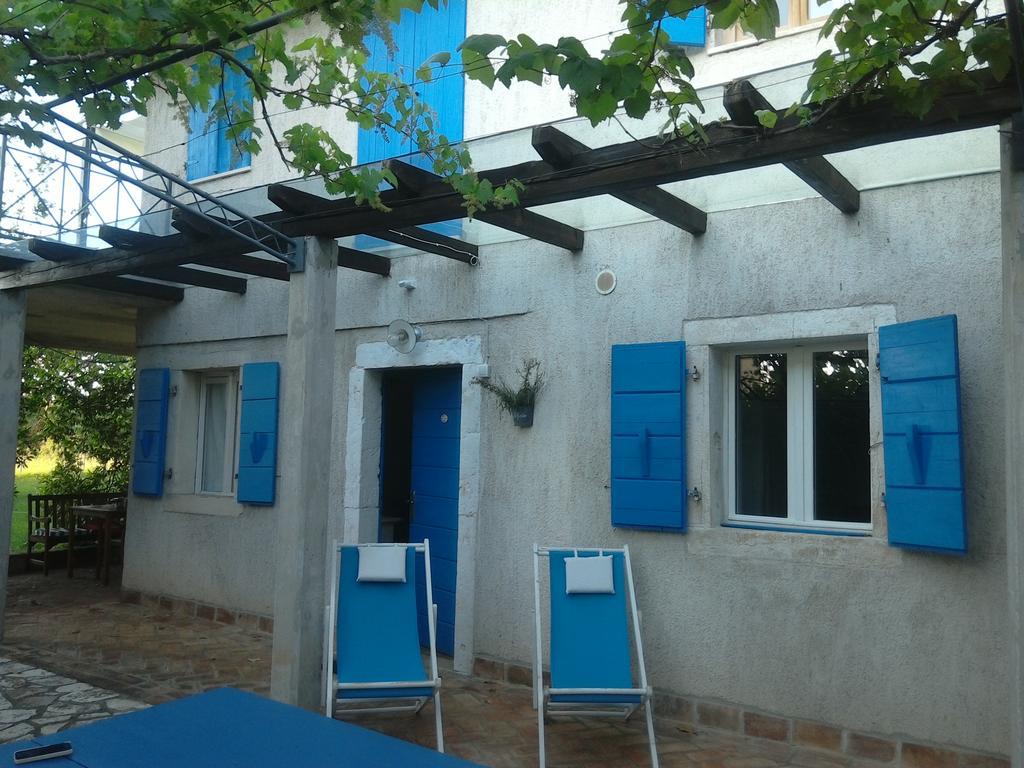 Apartments Ivas زامبراتيجا المظهر الخارجي الصورة