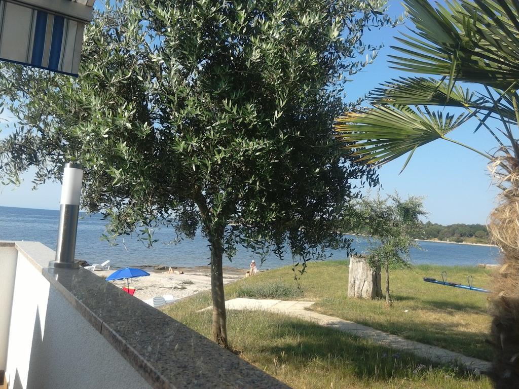 Apartments Ivas زامبراتيجا المظهر الخارجي الصورة